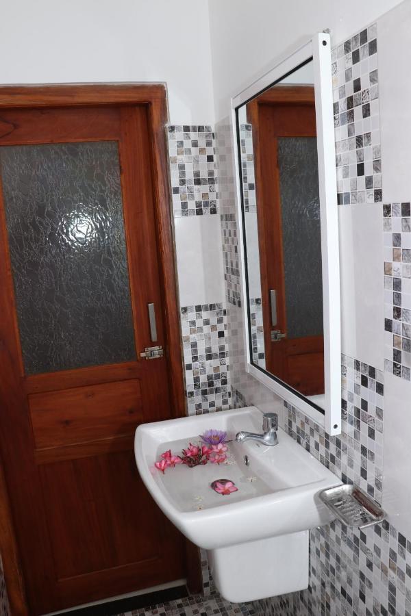 Great Yeheni Villa هيكادوفا المظهر الخارجي الصورة