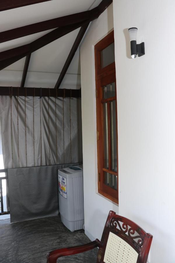 Great Yeheni Villa هيكادوفا المظهر الخارجي الصورة